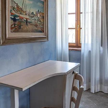 Апартаменты Tuscany Stylish With Pool Borgo Pian Di Sala Сан-Джиминьяно
